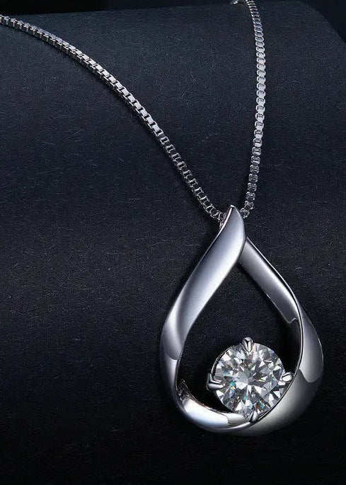 1CT D Colour VVS1 Moissanite Water Drop Necklace – 925 Sterling Silver Fine Jewellery