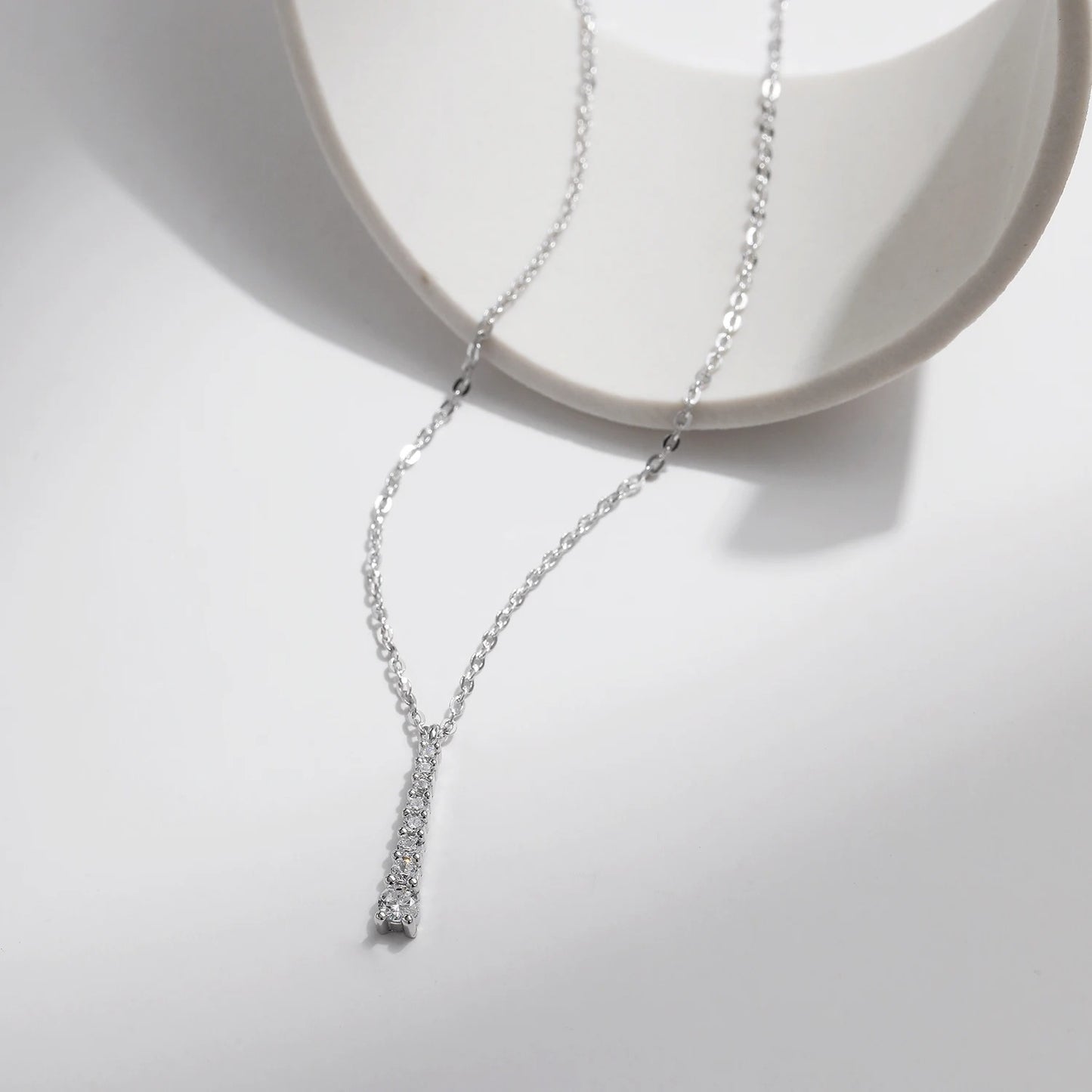 Minimalist Moissanite Necklace – 925 Sterling Silver D Colour Pendant Necklace
